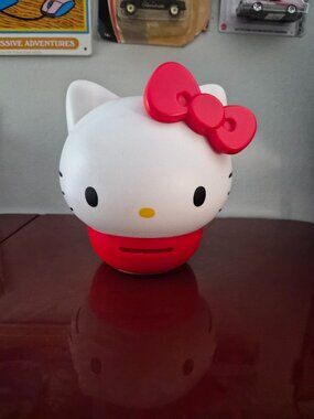 Sanrio HELLO KITTY Bluetooth Speaker - Red (Charger Included)